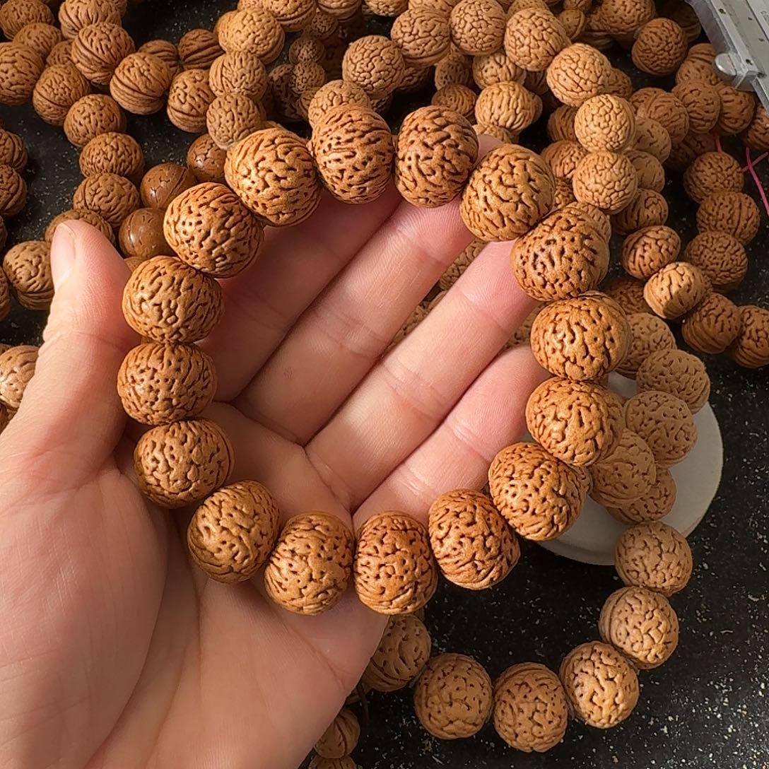 8***8吊坠桃核苹果园手串