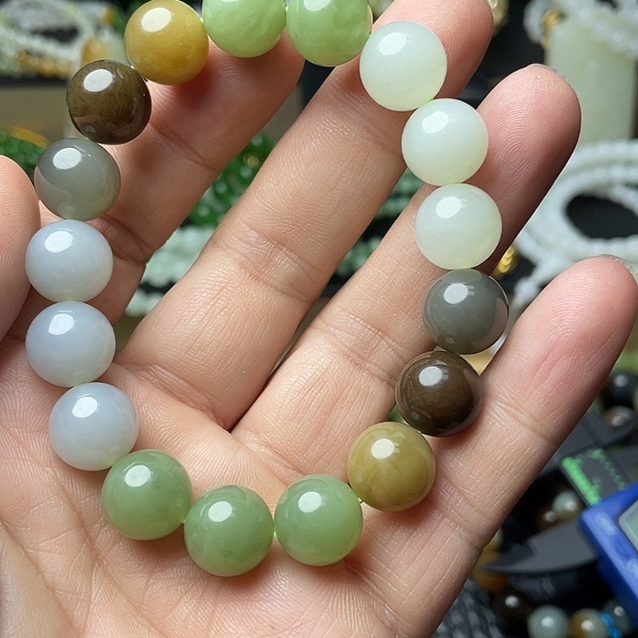 和田玉（糖玉）未镶嵌手链