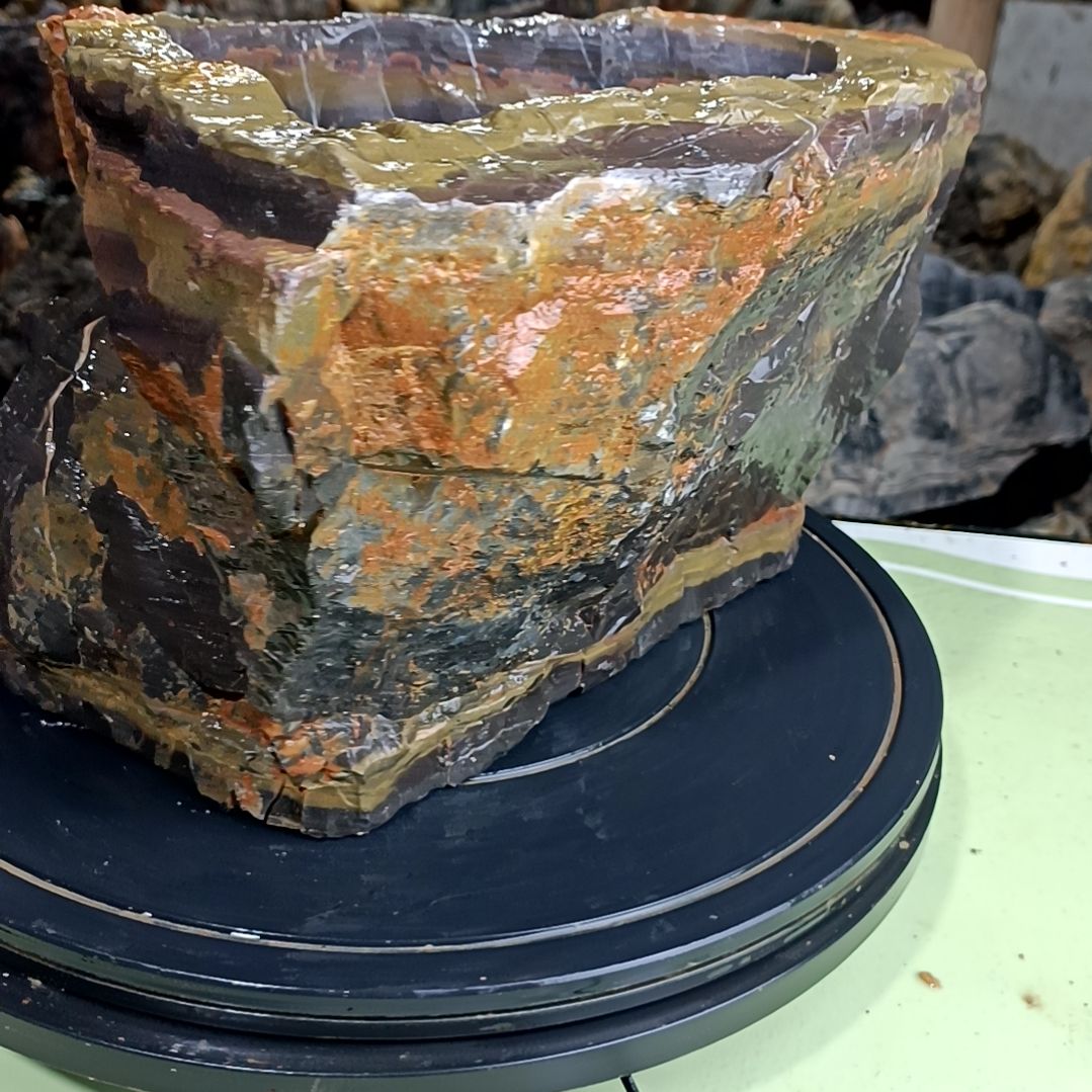 红陶灵璧石花盆造景