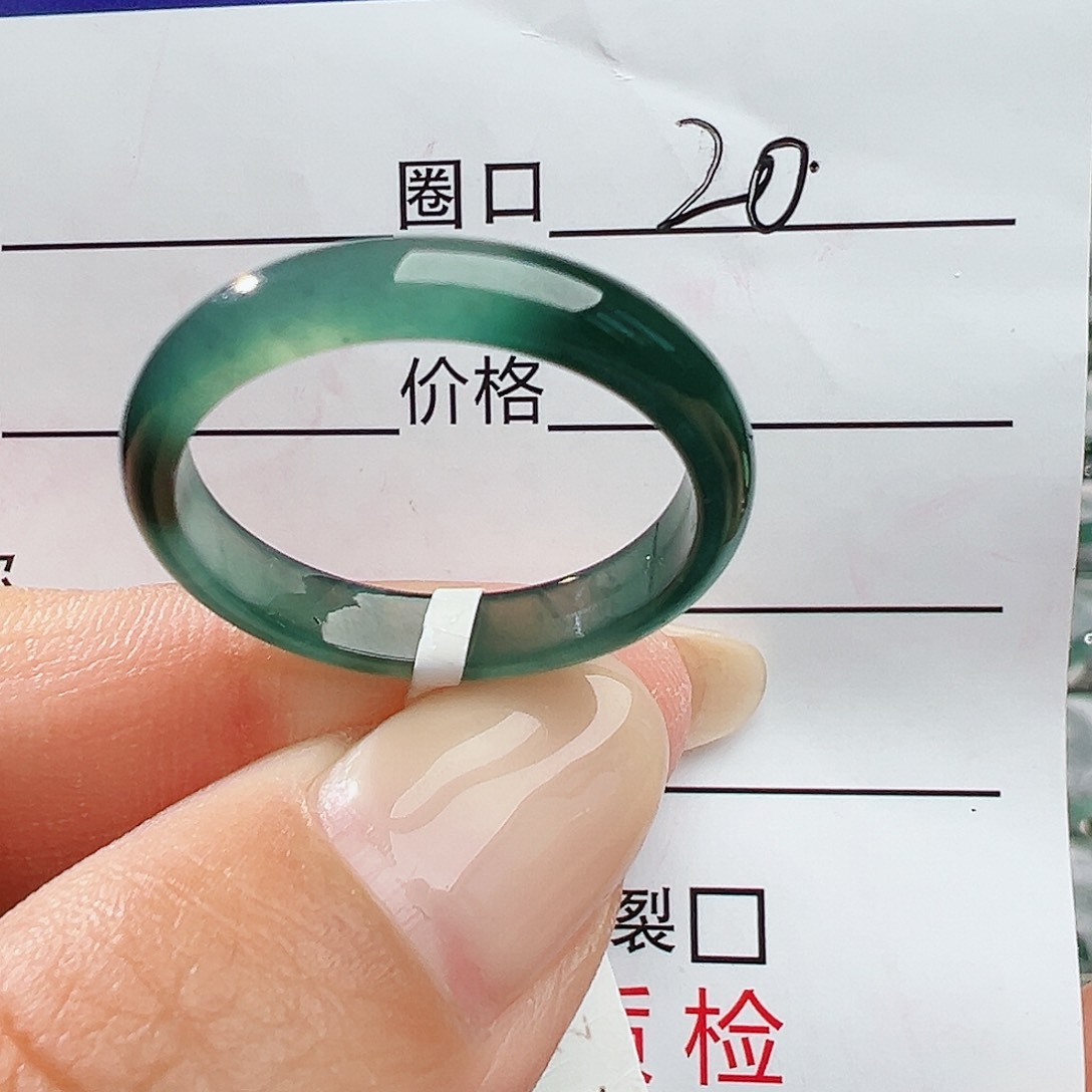未镶嵌戒指翡翠翡翠