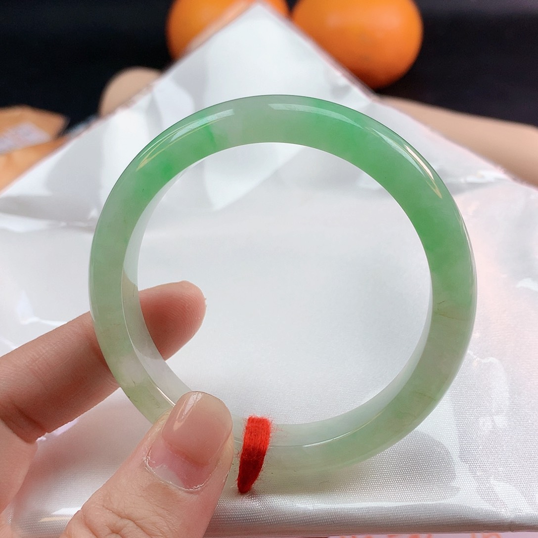 翡翠手镯未镶嵌53圈0778