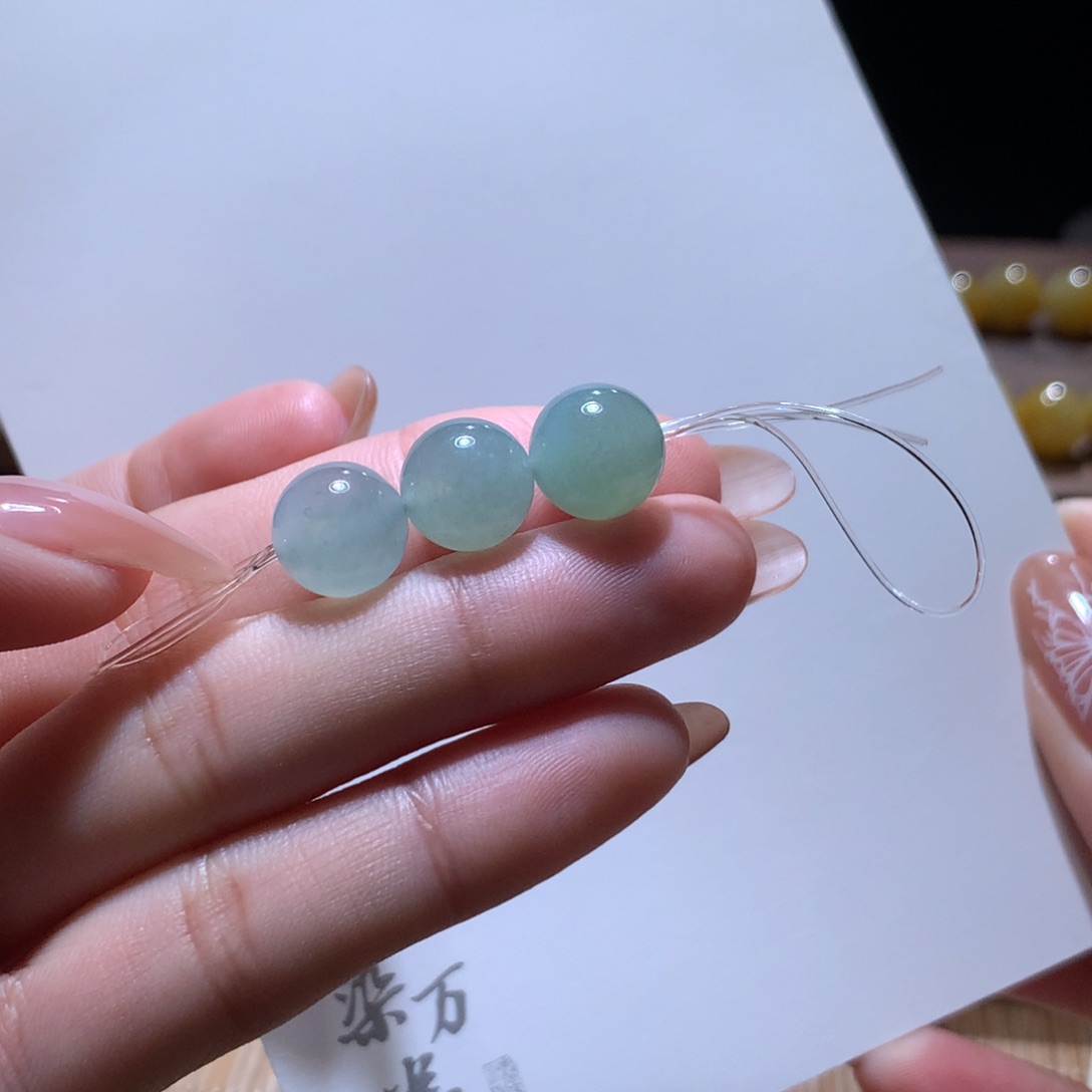 翡翠裸石多样性发其一卡10