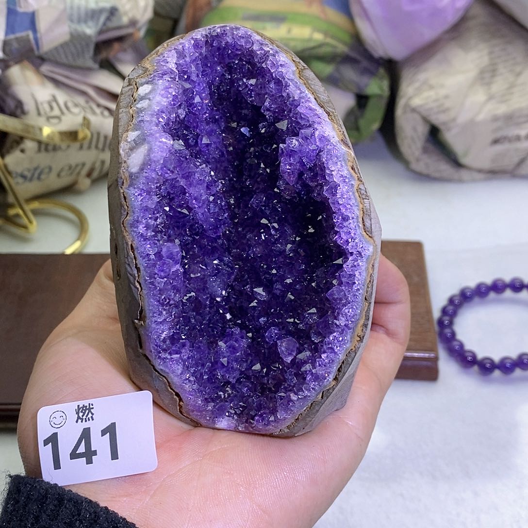 紫晶大型摆件（非配饰）未镶嵌