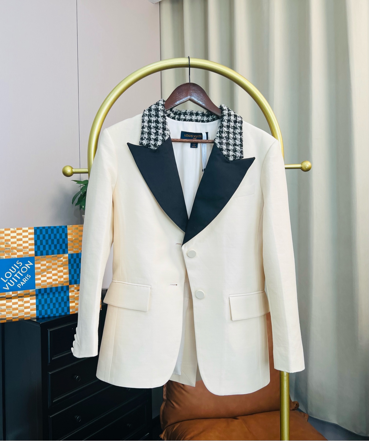 99新 LouisVuitton/路易威登 白色千鸟格西装 38码