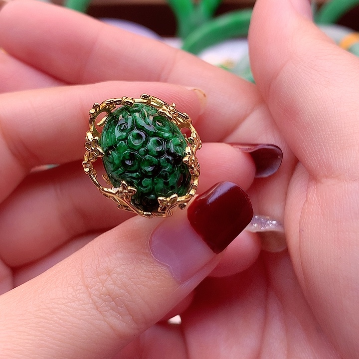 翡翠颈饰银S925镶嵌翡翠