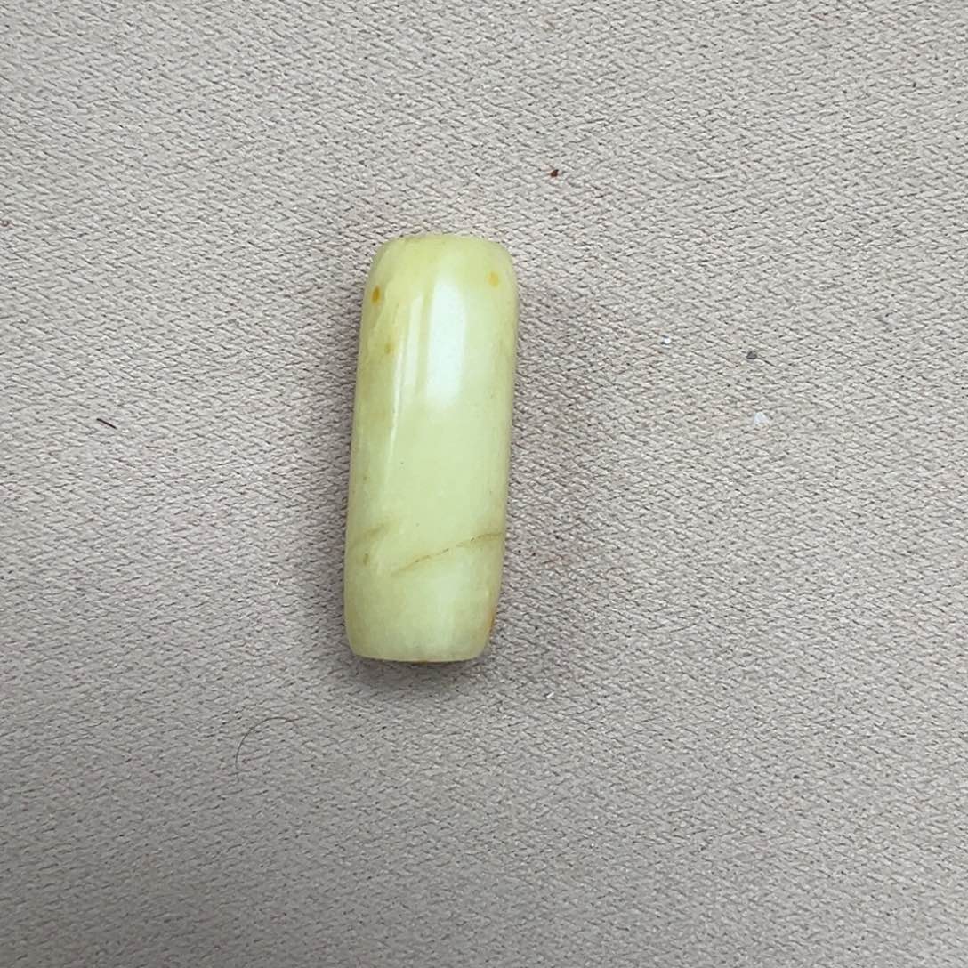 秋***旭岫岩河磨玉（透闪石质玉）未镶嵌颈饰