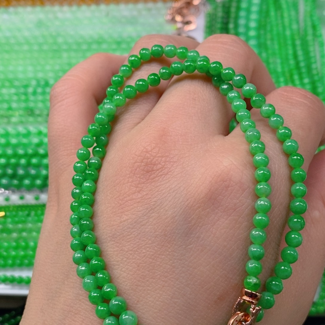 翡翠颈饰未镶嵌缅甸天然翡翠阳绿塔锁骨链4，4.5m' m