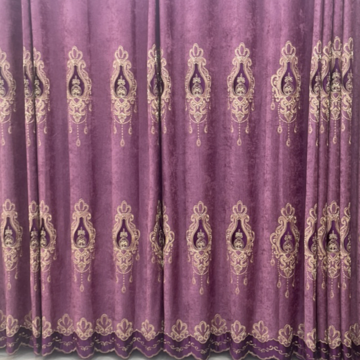 雪尼尔重工刺绣紫色家用窗帘