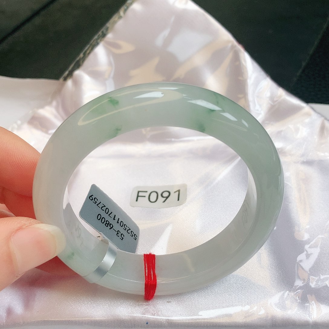 【闪购商品】翡翠手镯未镶嵌缅甸天然a货翡翠