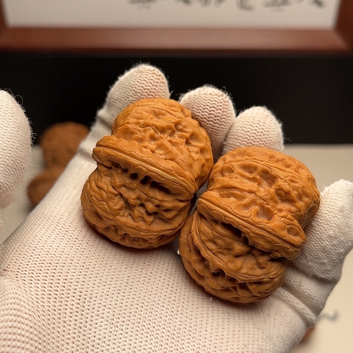 田***文玩核桃把件45元宝