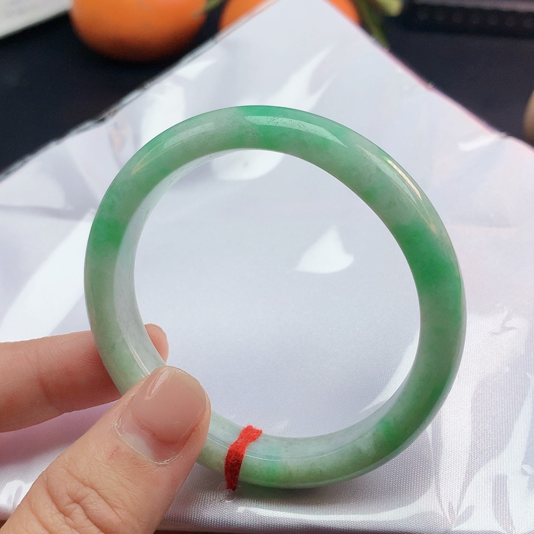 翡翠手镯未镶嵌53圈贵妃2360