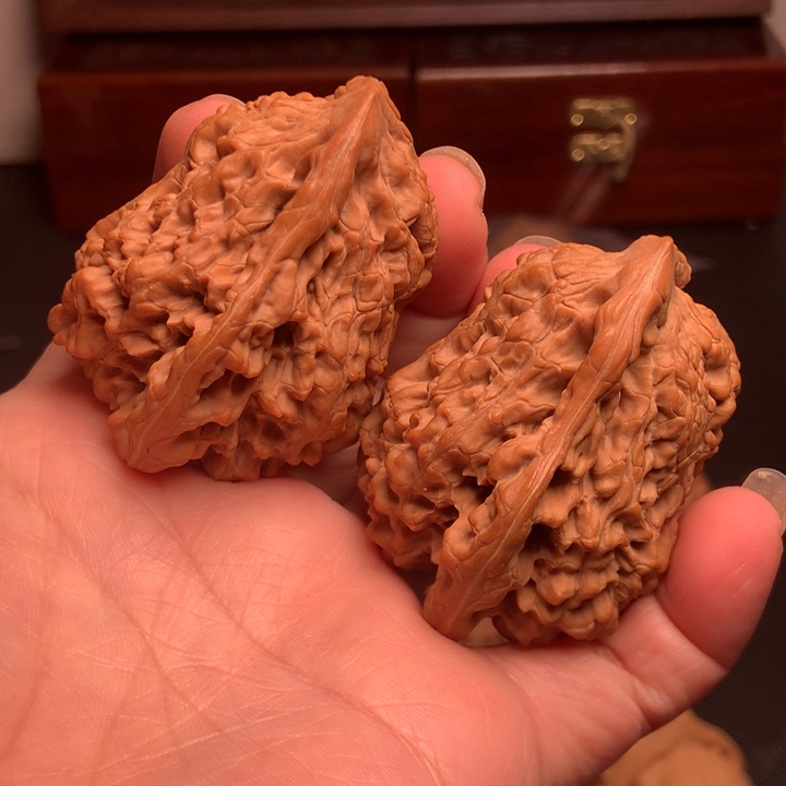 文玩核桃吊坠官帽异形