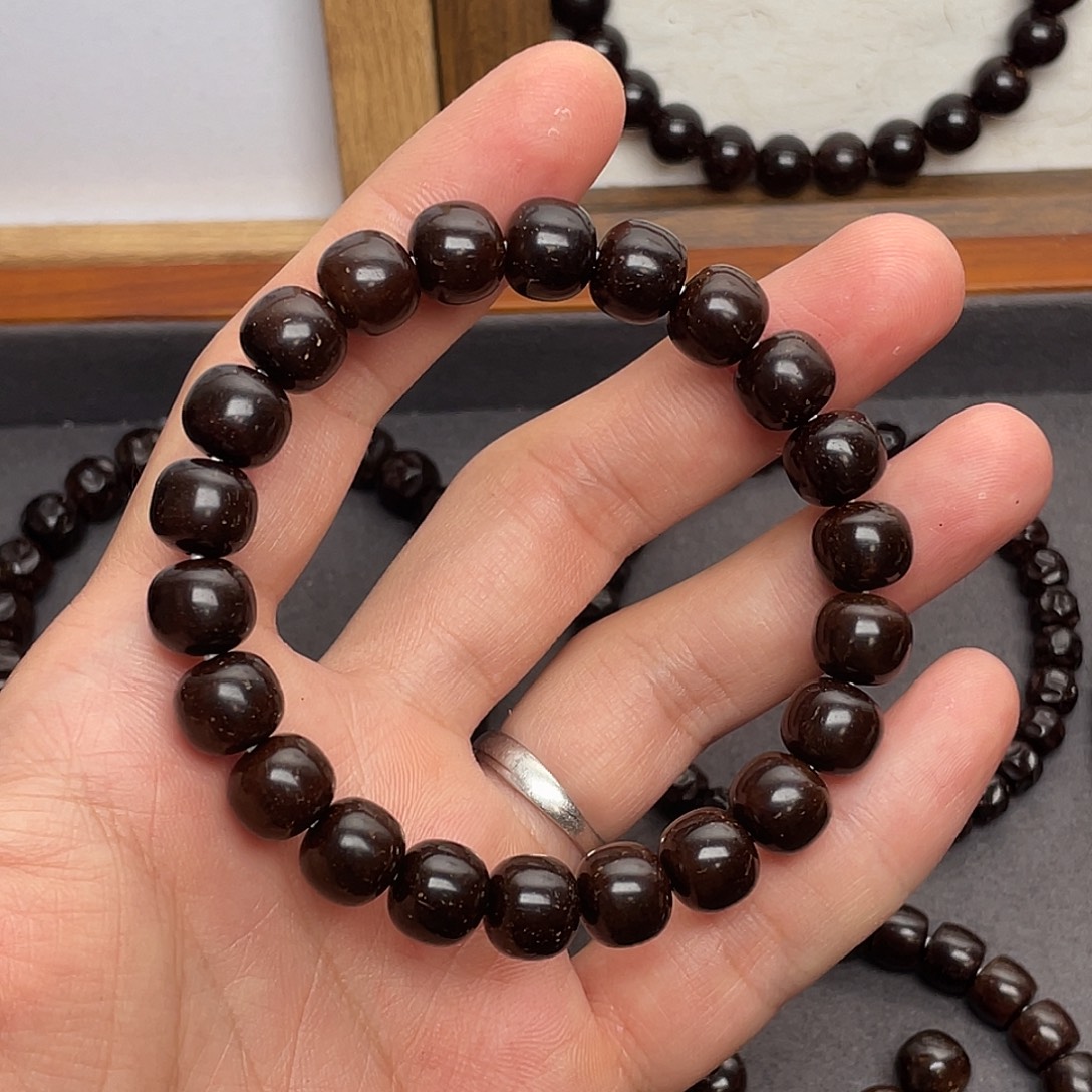 N***术手串椰蒂10*9老型头条22颗