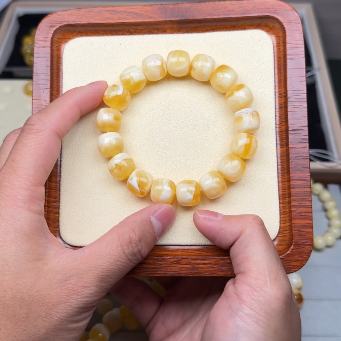 琥珀手链未镶嵌13.2蜜蜡老型蜜蜡手串24.2克