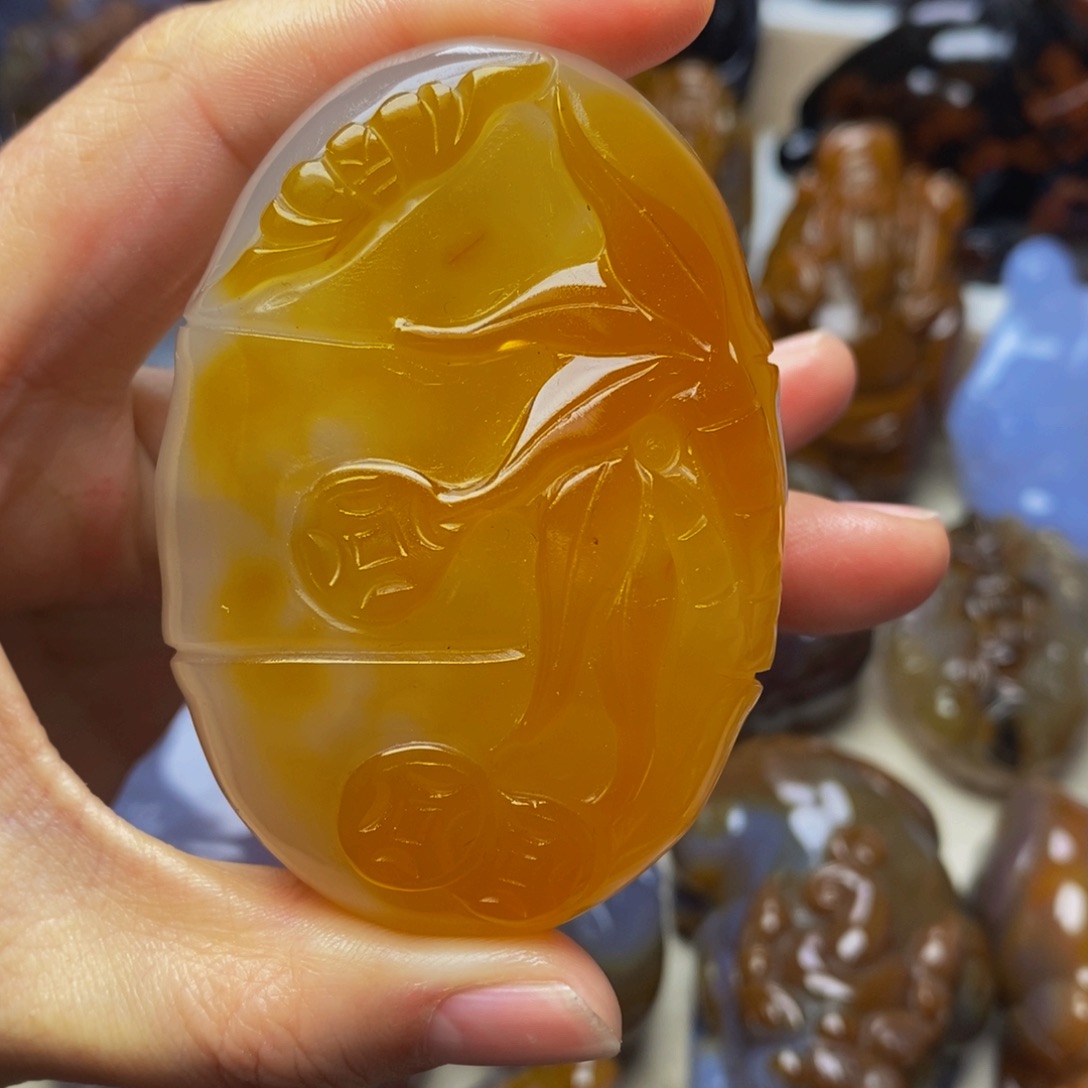 玛瑙/玉髓手把件未镶嵌