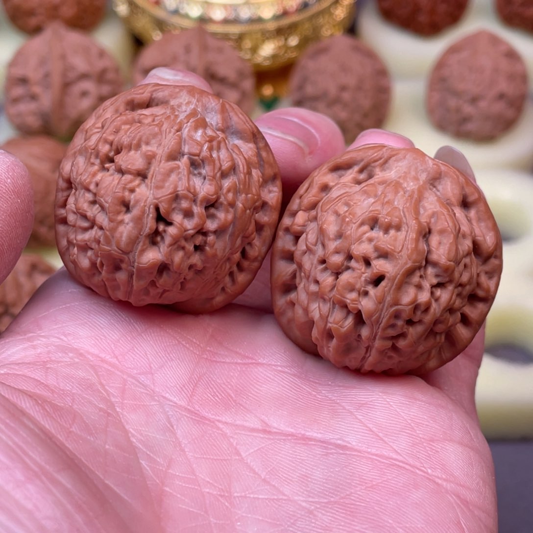 核桃把件36:麦穗虎头