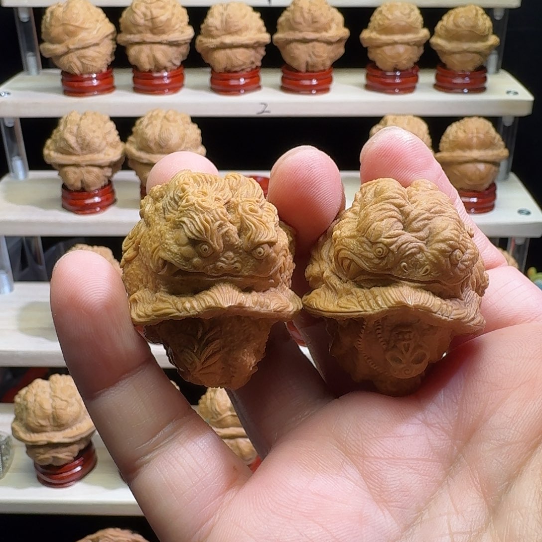 文玩核桃把件尺寸42佛肚