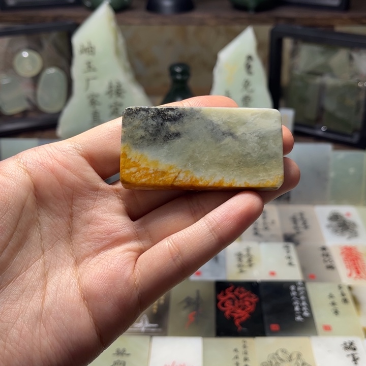 蛇纹石玉合金颈饰