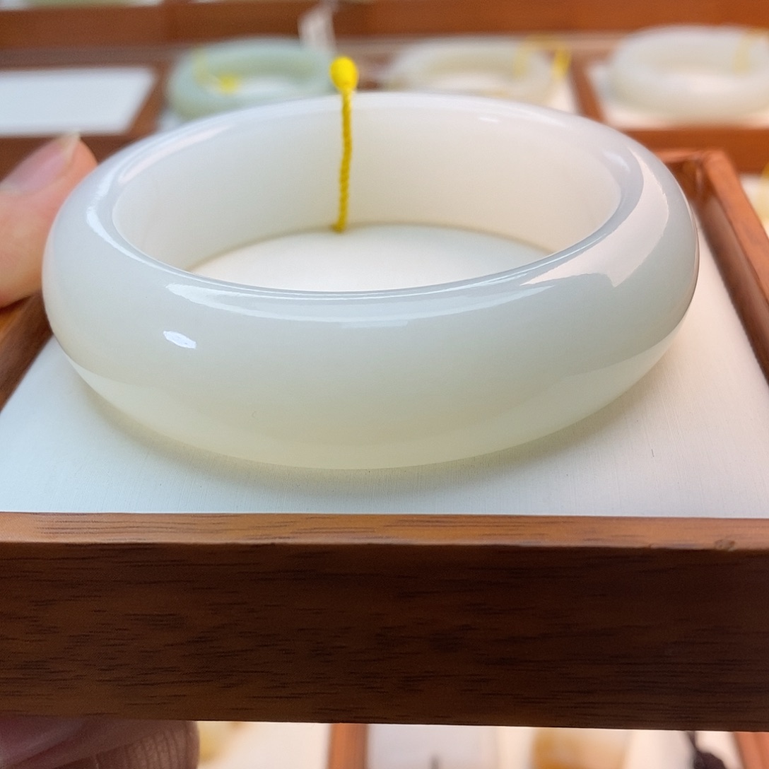 和田玉（白玉）未镶嵌手链