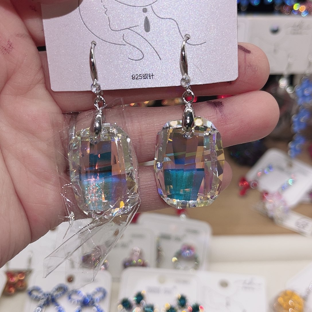 锆石纯铜合金美丽耳环