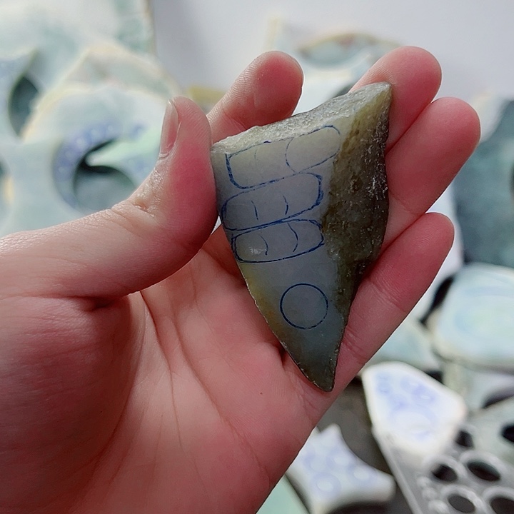 翡翠未镶嵌颈饰游**生纯天然缅甸翡翠