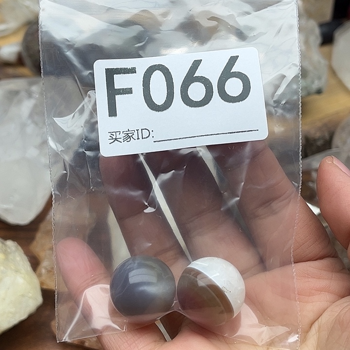 盈***盈水晶未镶嵌珠宝半成品默认微瑕