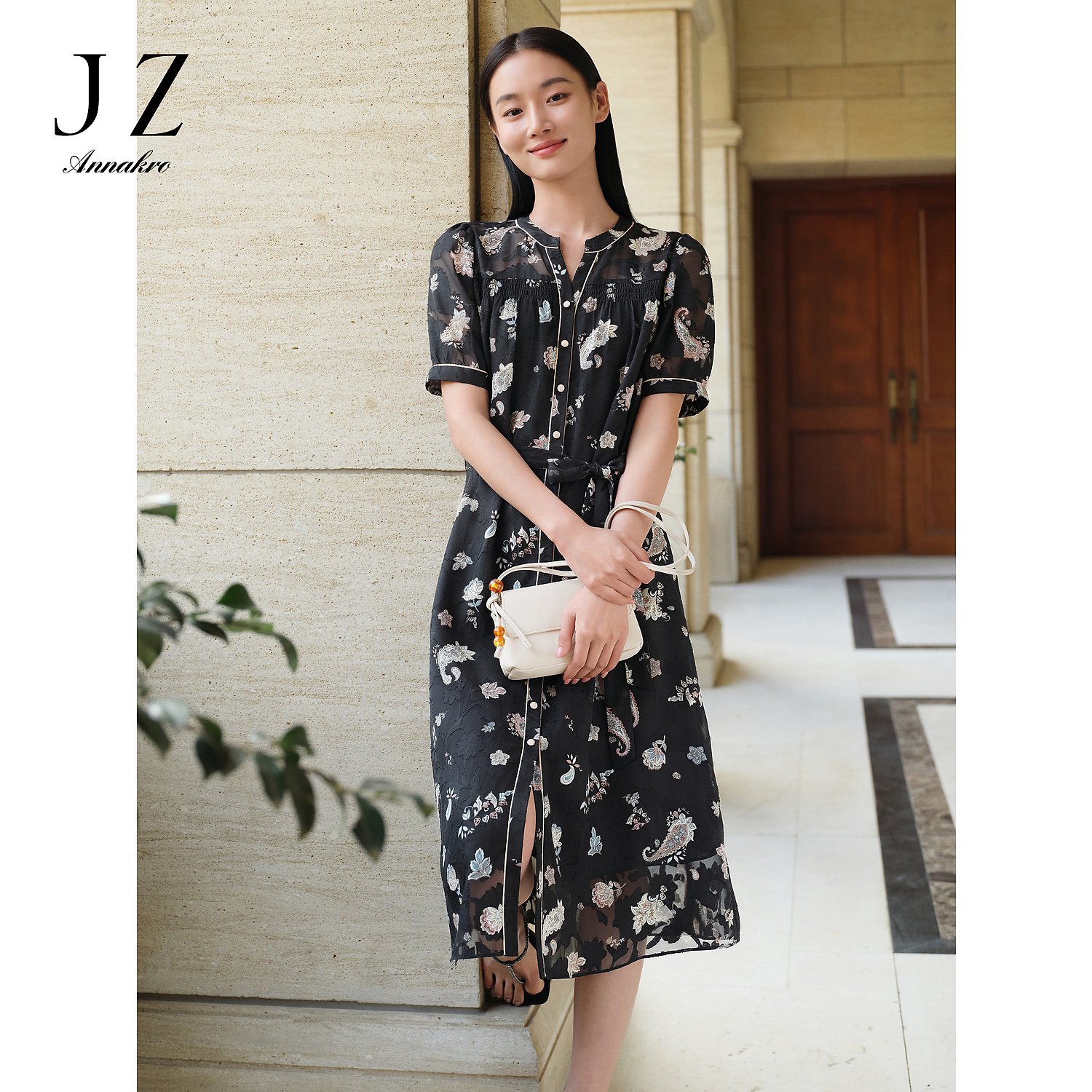玖姿安娜蔻民族风佩斯利肌理烧花抽褶收腰雪纺连衣裙女2024夏新款
