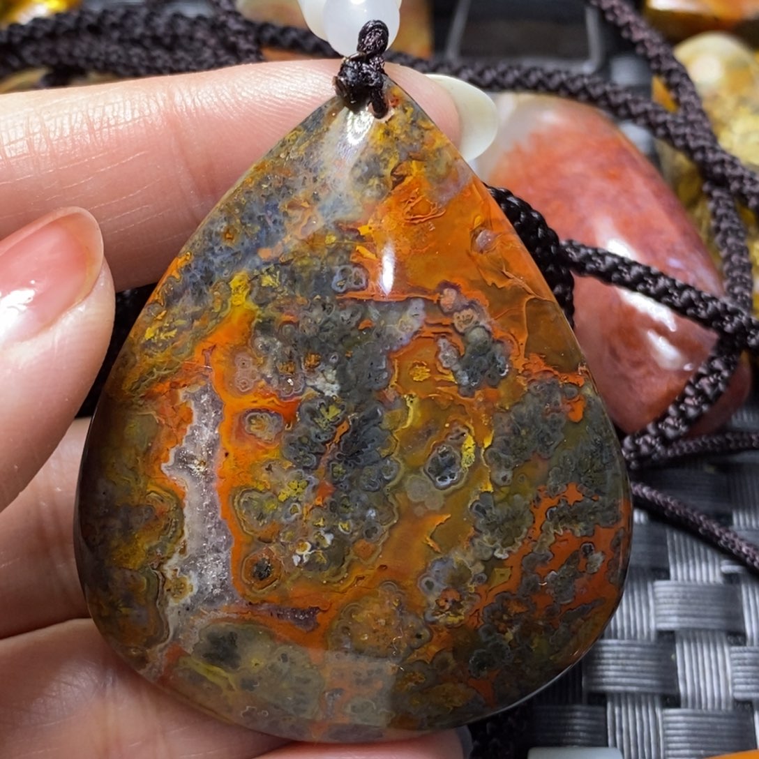 玛瑙/玉髓颈饰未镶嵌