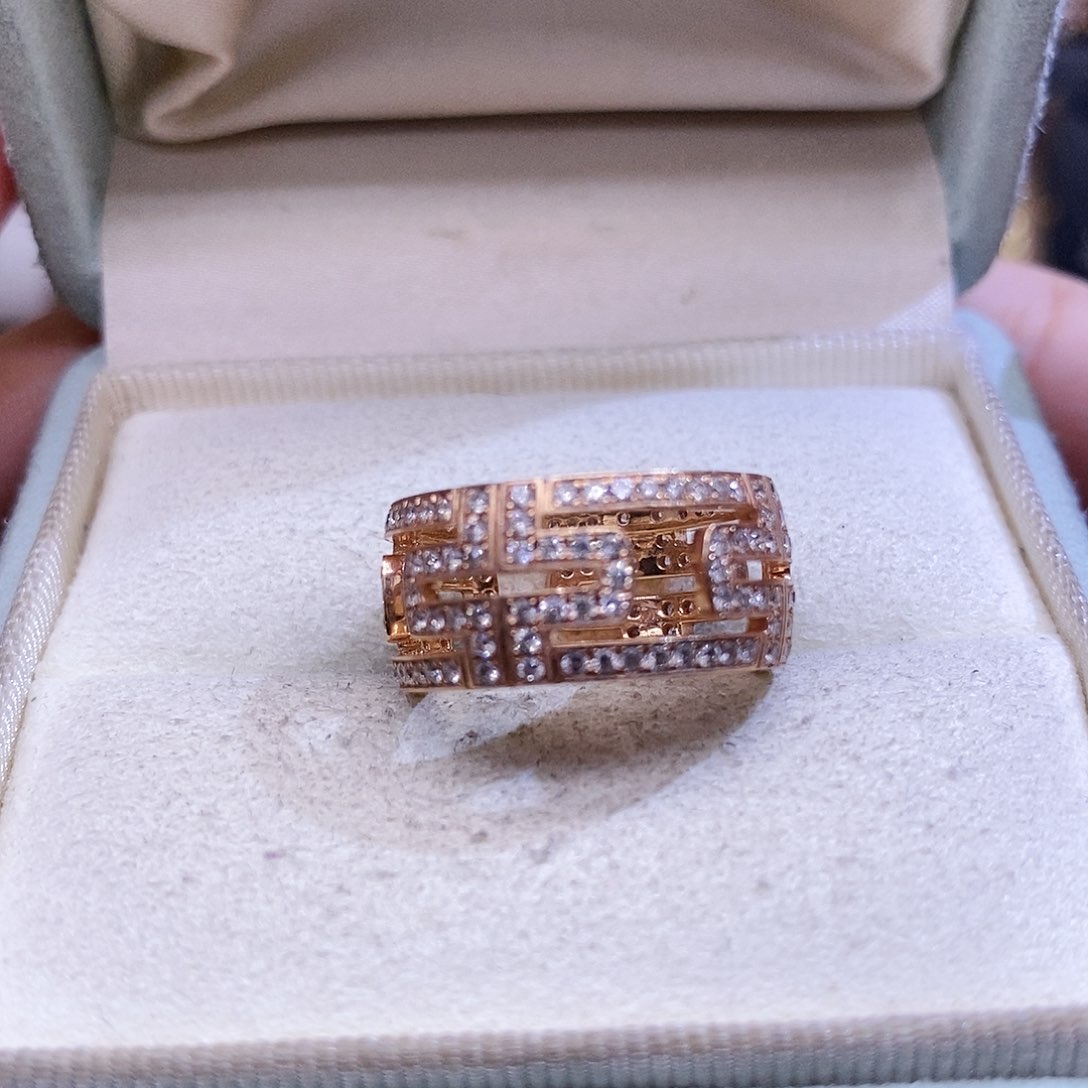 钻石戒指/指环18K金镶嵌小*儿k玫回形针宽版戒指