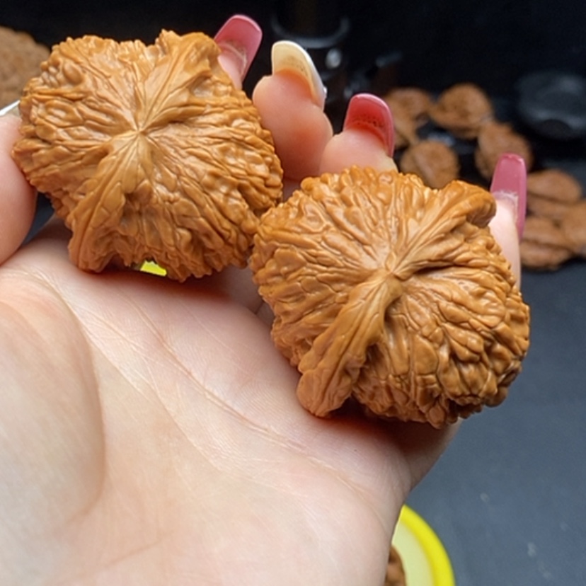 【闪购商品】文玩核桃把件狮子头