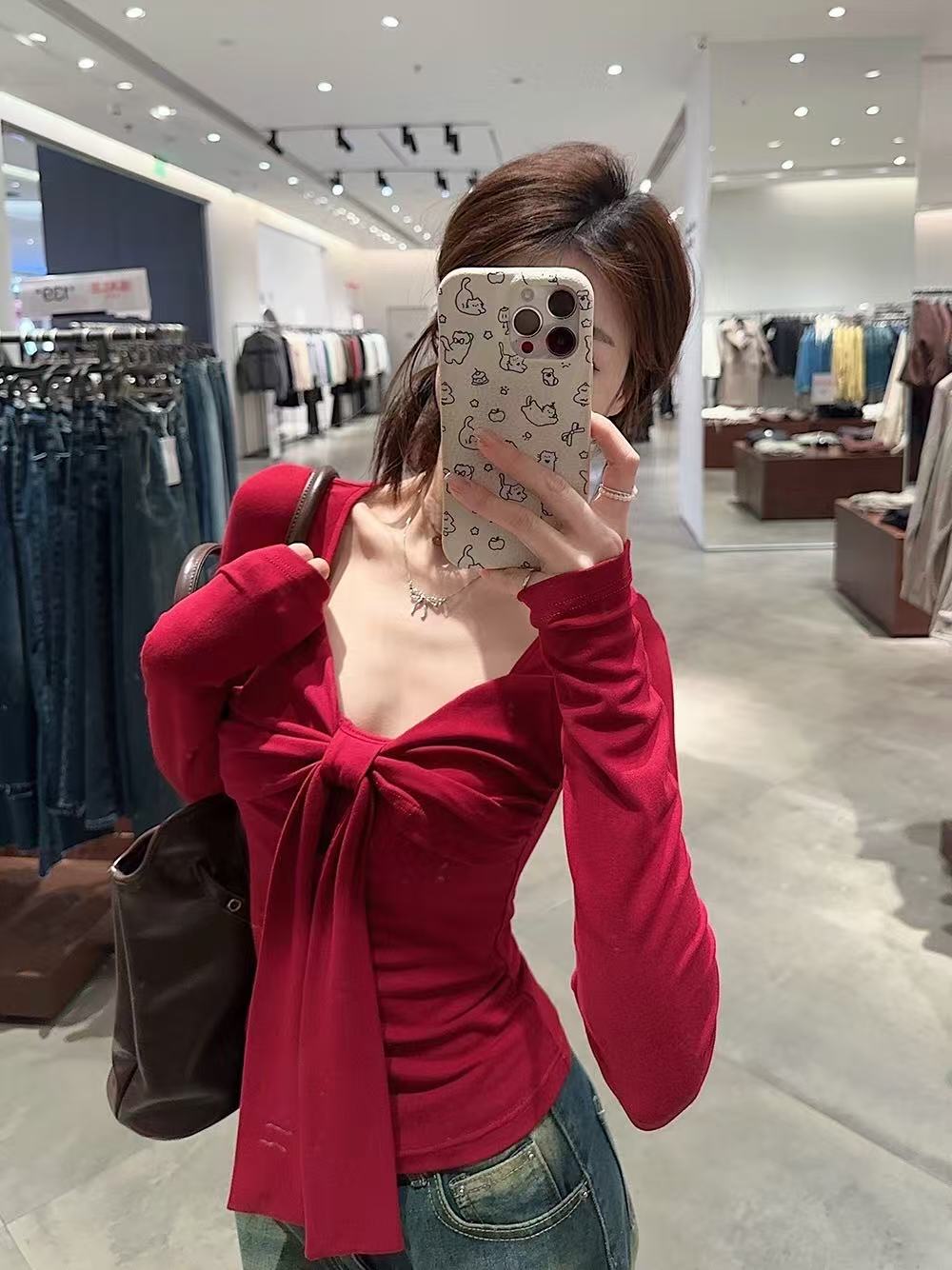 红色蝴蝶结系带V领长袖打底衫女春秋新款修身显瘦内搭可外穿上衣