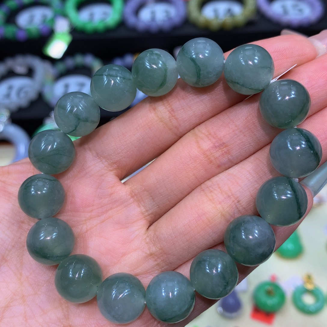 翡翠未镶嵌颈饰翡翠12