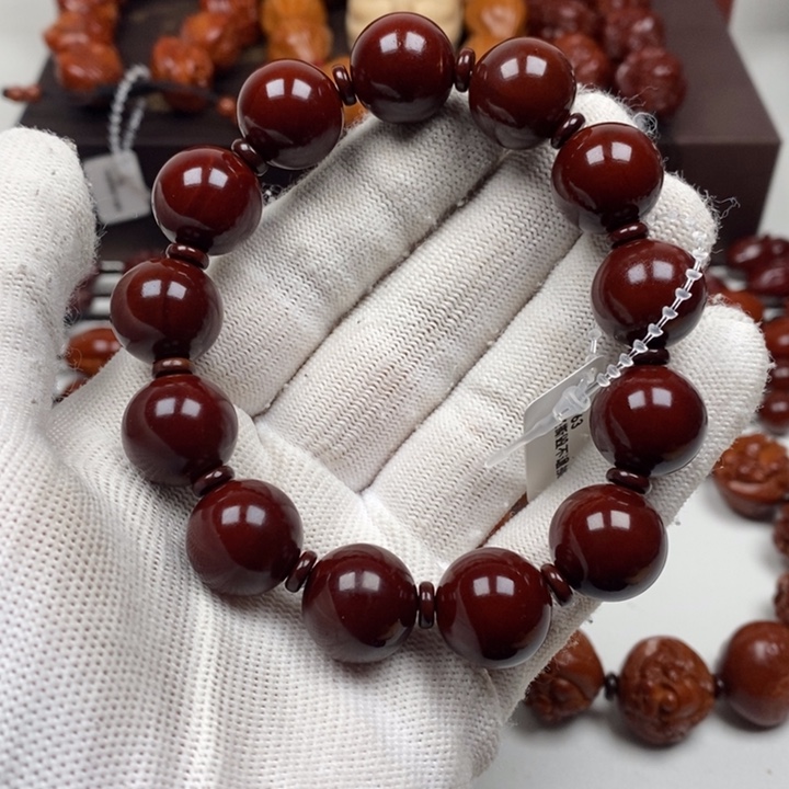 橄榄核吊坠光珠素核