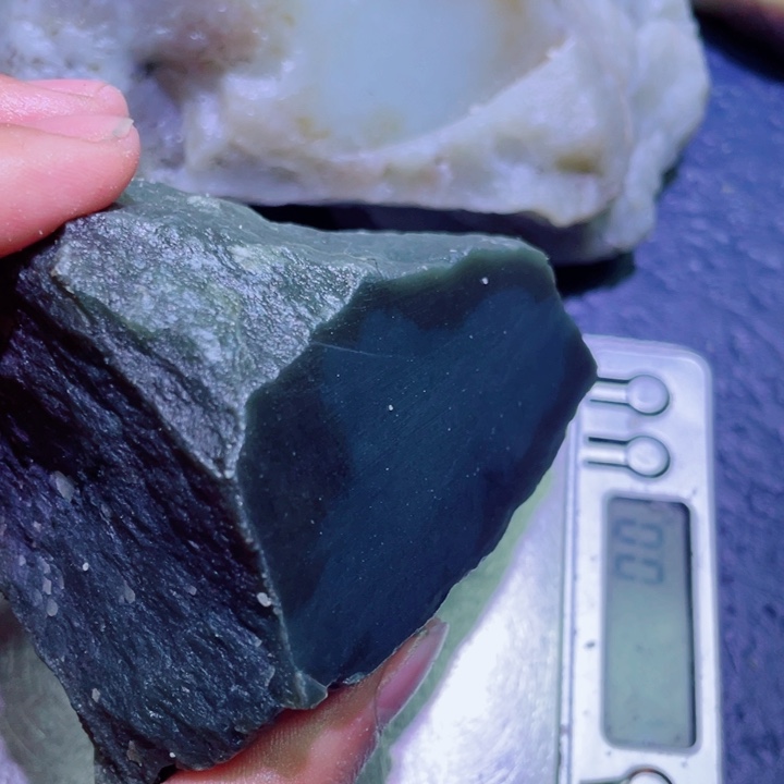 和田玉未镶嵌珠宝半成品