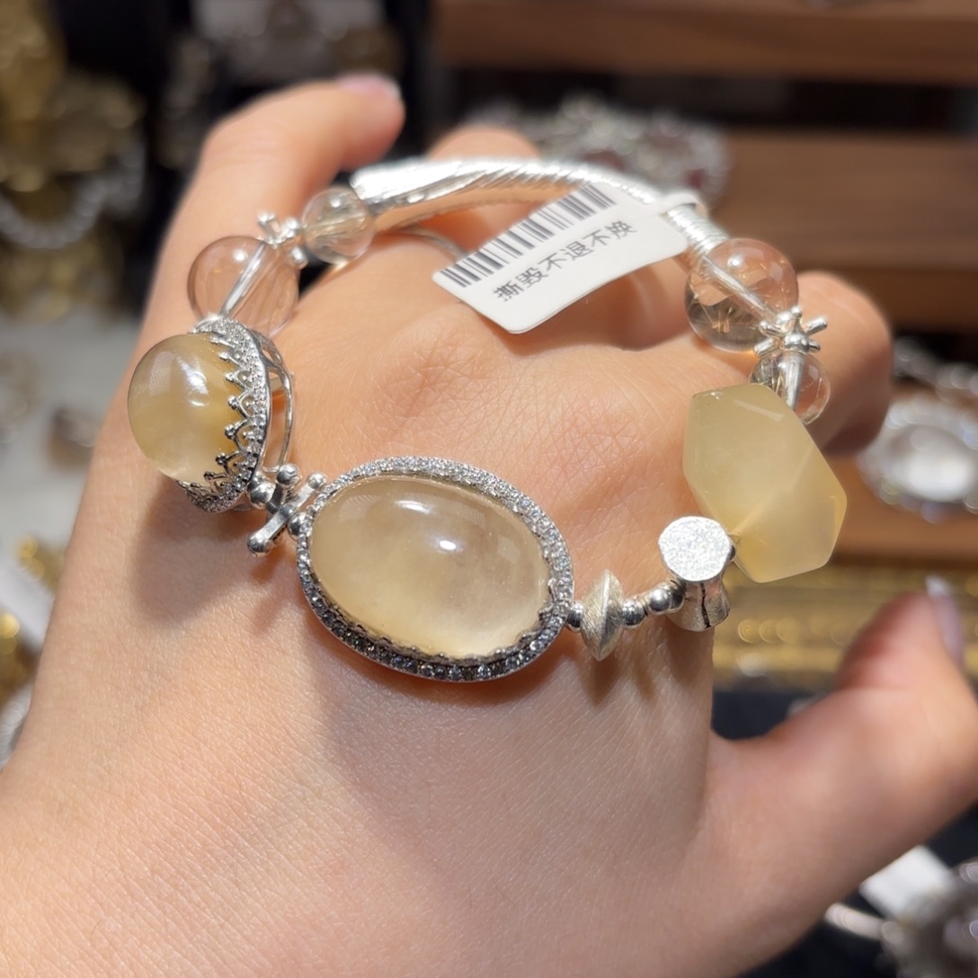 可****银S925镶嵌水晶手链黄兔毛