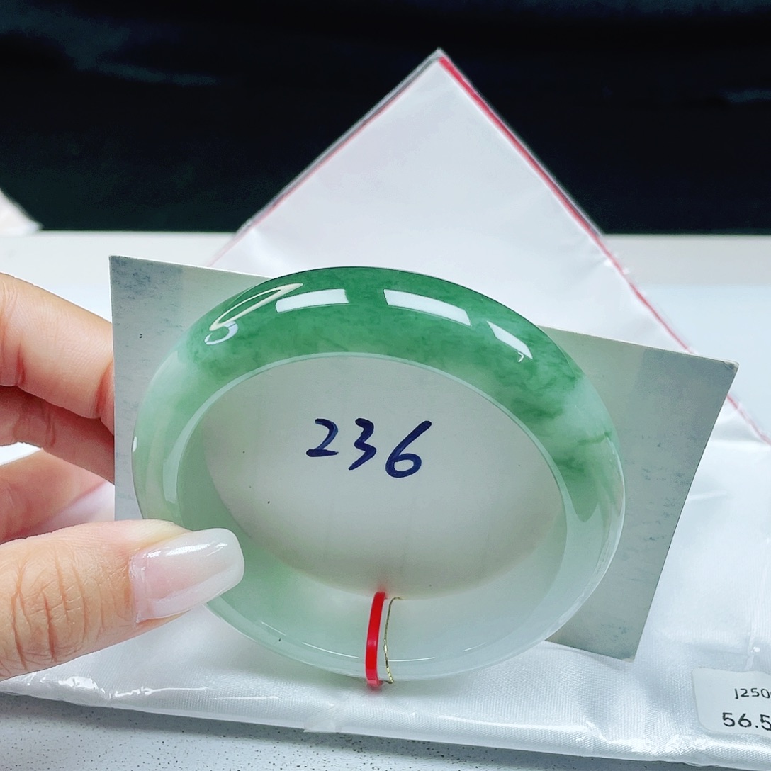 翡翠未镶嵌手镯 正圈56+ 轮胎镯