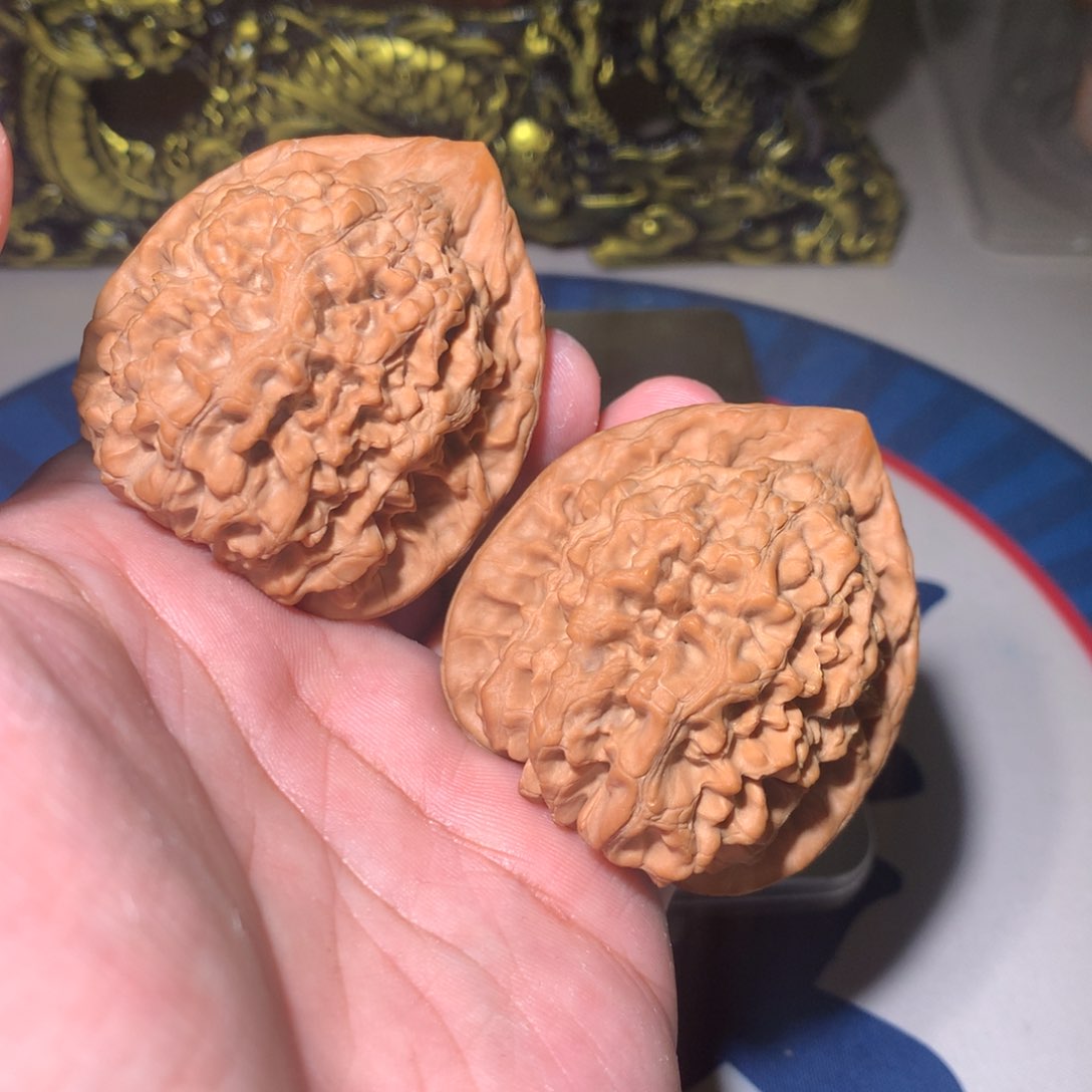 文玩核桃把件麒麟纹47