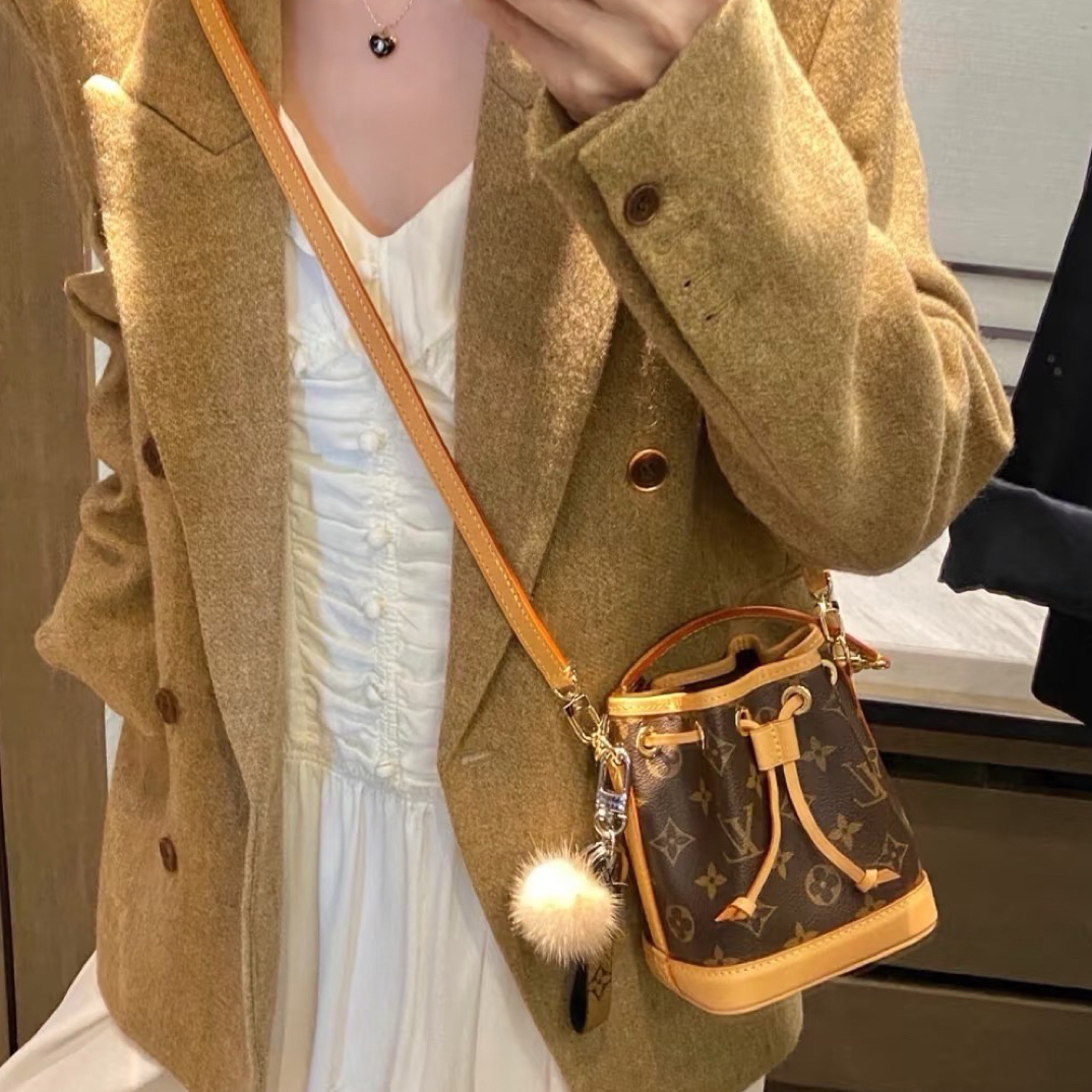 95新 LouisVuitton/路易威登 老花水桶nano