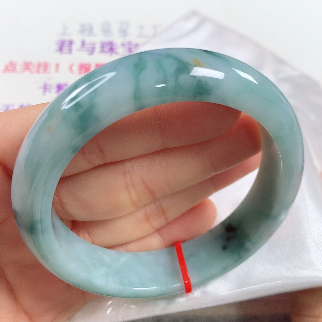 翡翠手镯未镶嵌 正圈①⑤⑧