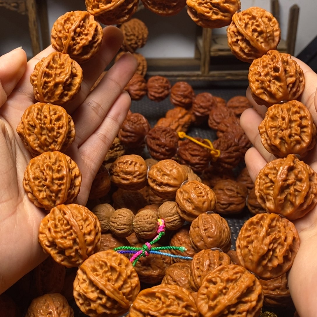 开***子手串文玩核桃麻花八棱手持