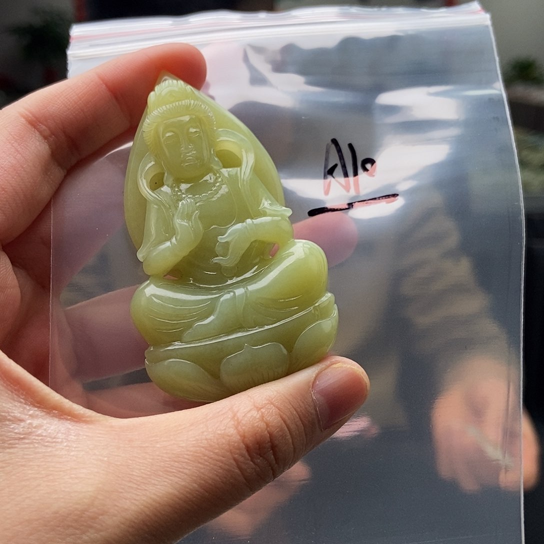 和田玉颜色多样性发拍一发一未镶嵌