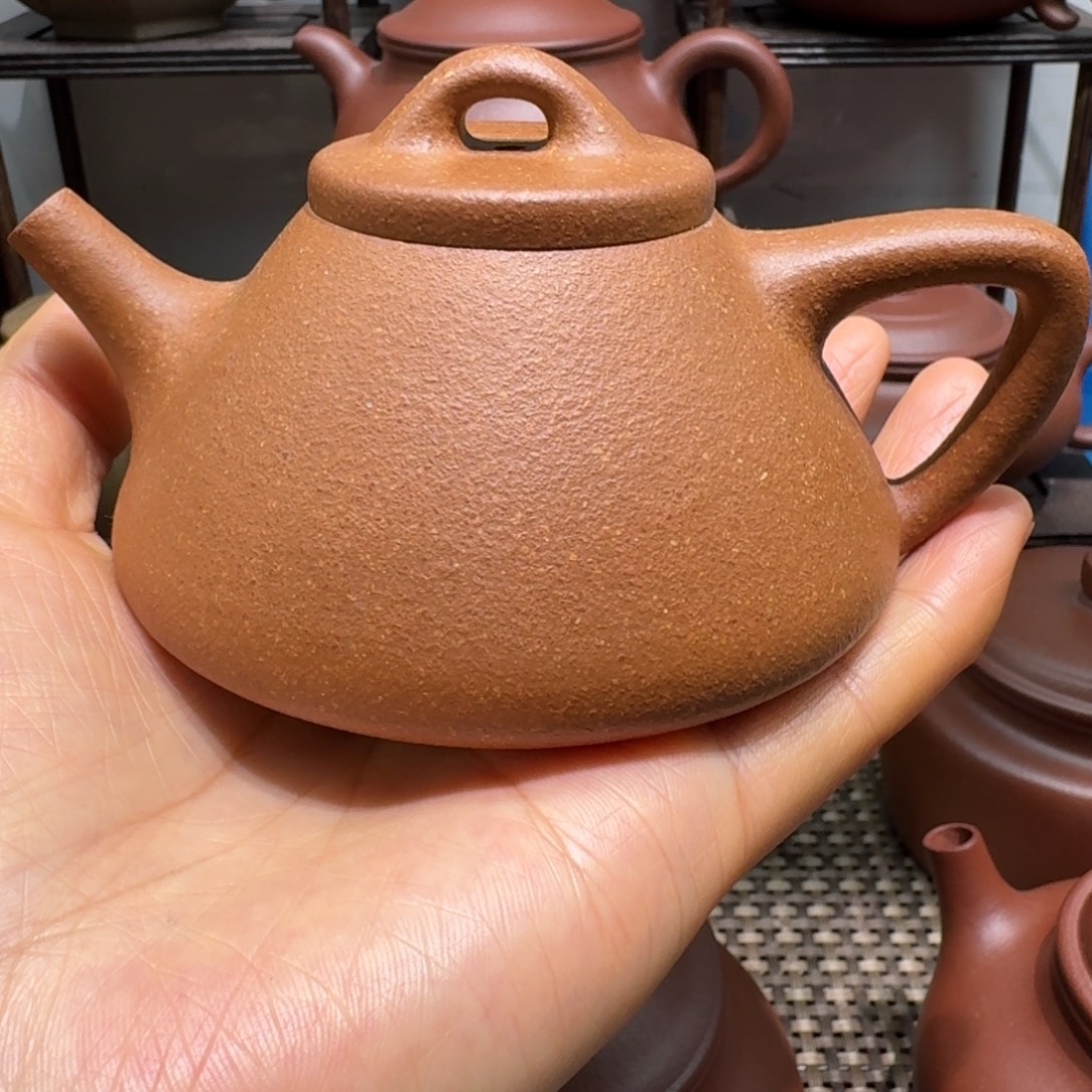 嗯***．紫砂茶壶30母黄梁坡180cc子冶