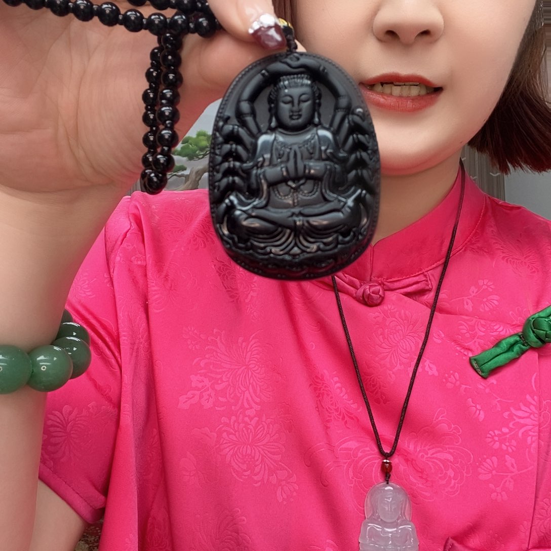 黑曜岩颈饰未镶嵌