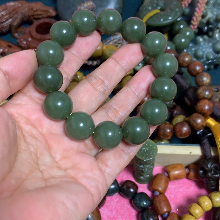 岫岩老玉（透闪石质玉）手链未镶嵌允*