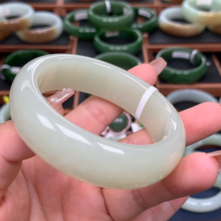 和田玉5758圈口未镶嵌