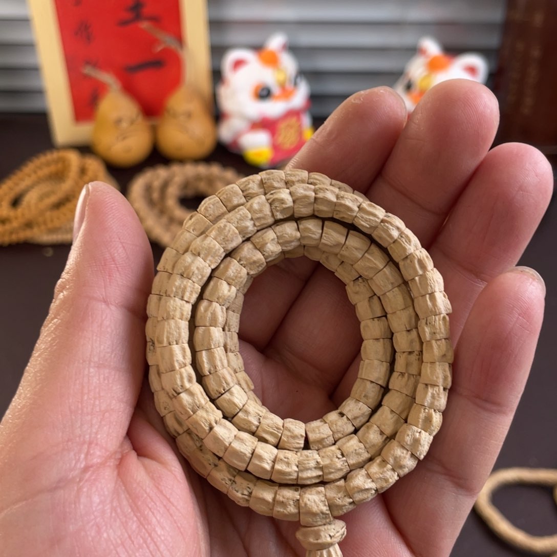 柏香籽/百香籽吊坠顺纹龙脊肠 嘎嘎板正
