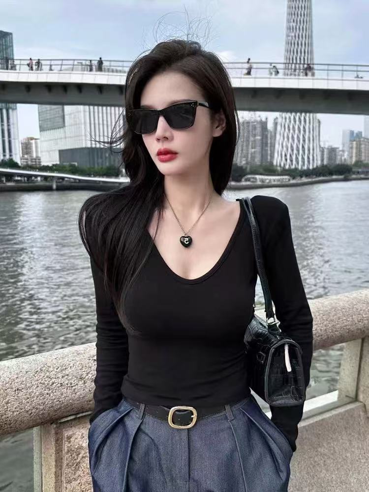 （837秋季打底长袖上衣）显瘦针织紧身修身v领纯色网红气质百搭韩版