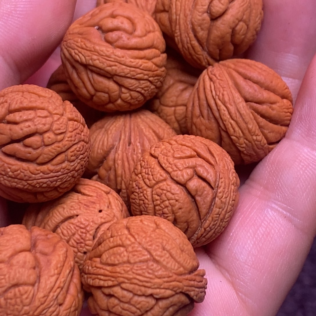 秦岭龙纹桃核手串