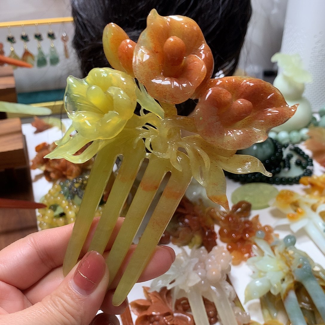 喜***财蛇纹石玉合金发饰