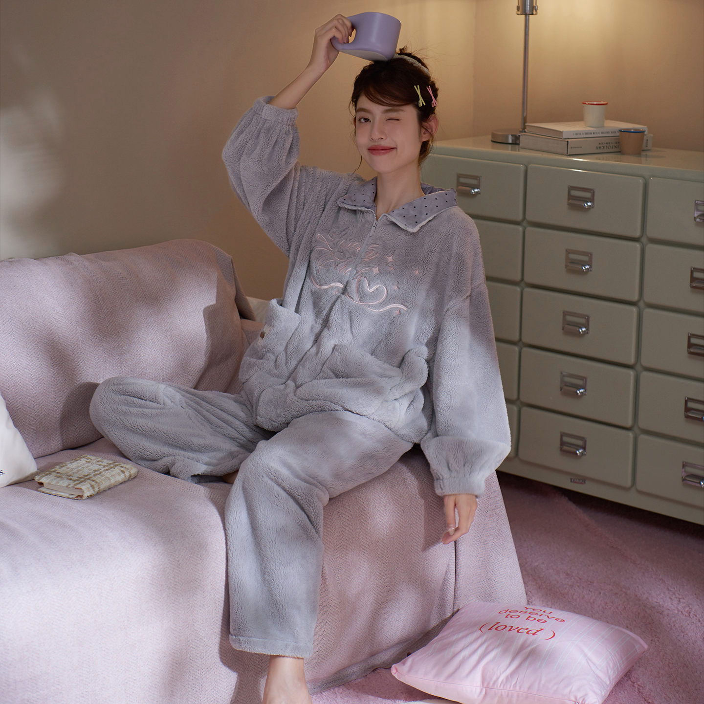 马克公主冬季睡衣女甜美风珊瑚绒波点翻领拼接保暖拉链家居服